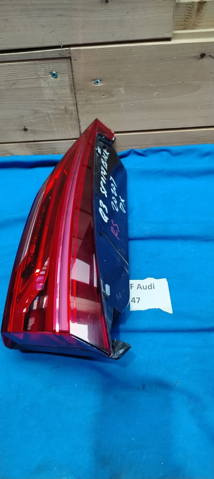 F Audi 47 - Fanale posteriore stop Audi Q3 RS F3 interno destro dal 2018
