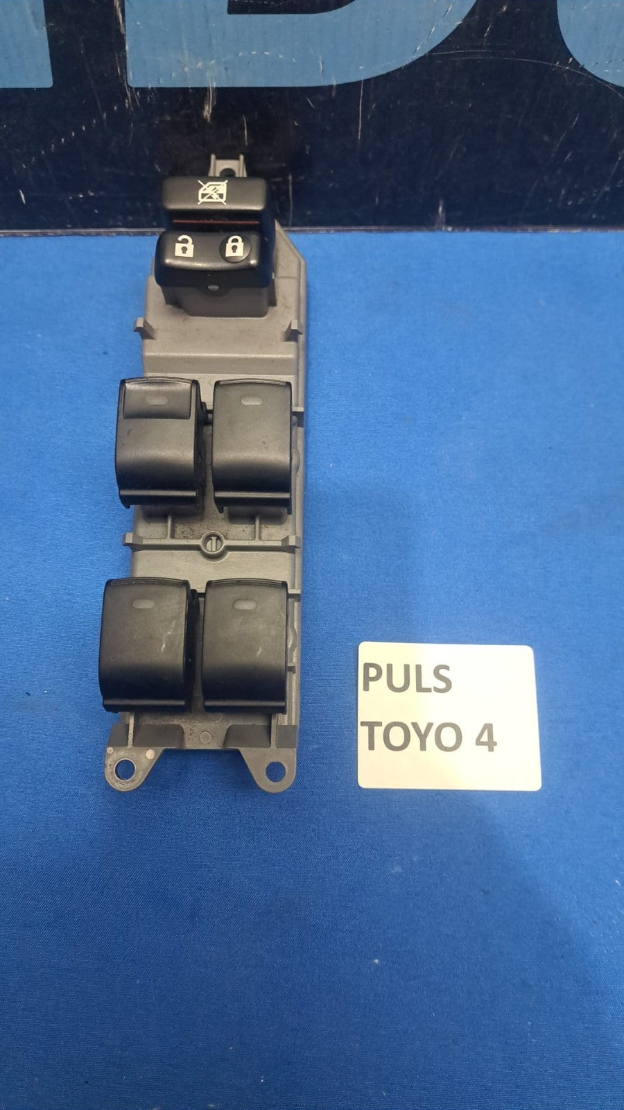 Puls Toy 4 pulsantiera alzavetro Toyota yaris dal 2012 in poi