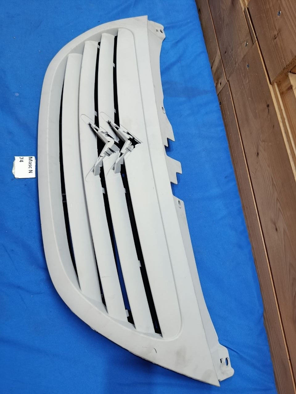 Masc N 74 - Mascherina nuova Anteriore Griglia Radiatore Citroen C3 2002 2005