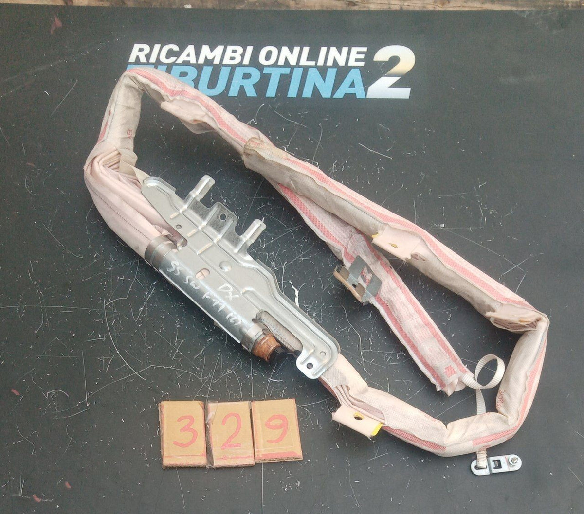Airbag tendina laterale destra Bmw serie 5 f11 sw 2012 in poi Numero 329