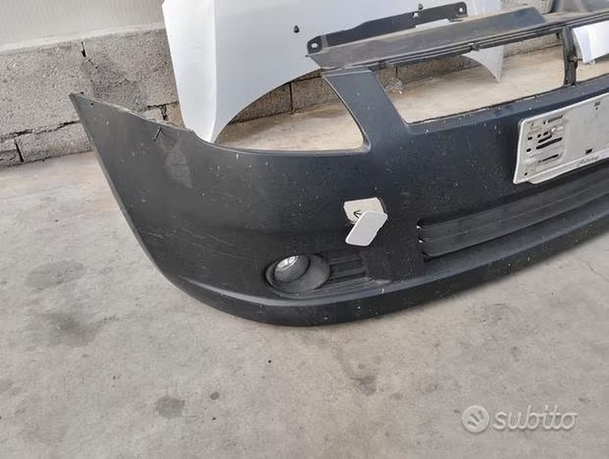 Muso completo musata Suzuki swift 1.3b dal 2004 senza faro sinistro