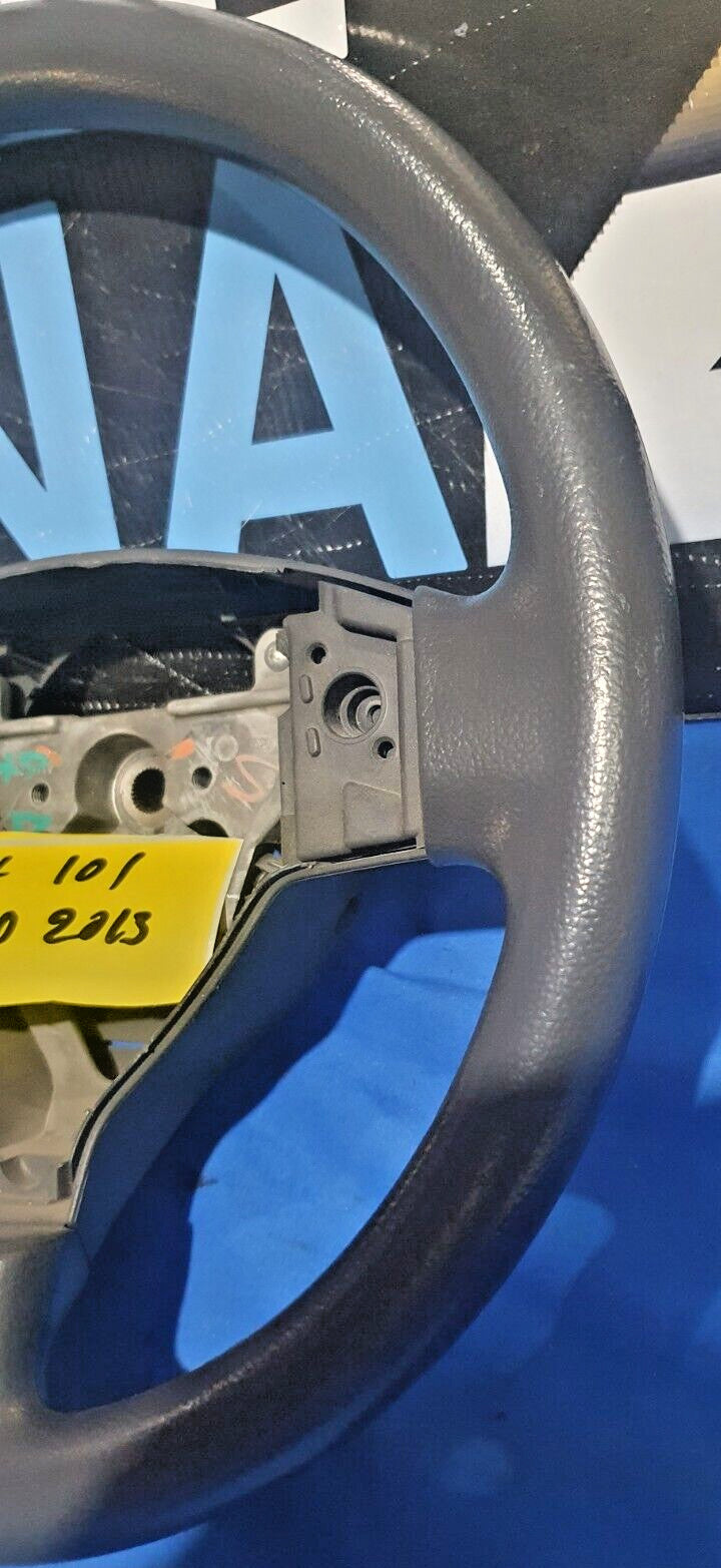 Volante Nissan Pixo 2013