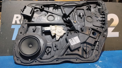 Alzacristalli anteriori destro con motorino e cassa Mercedes ml 166 dal 2012