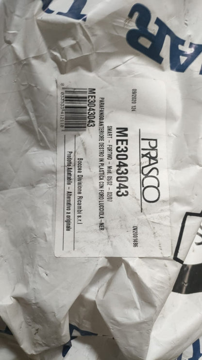 parafango anteriore destro Smart 450 2002 2007  con foro lucciola n3 Nuovo