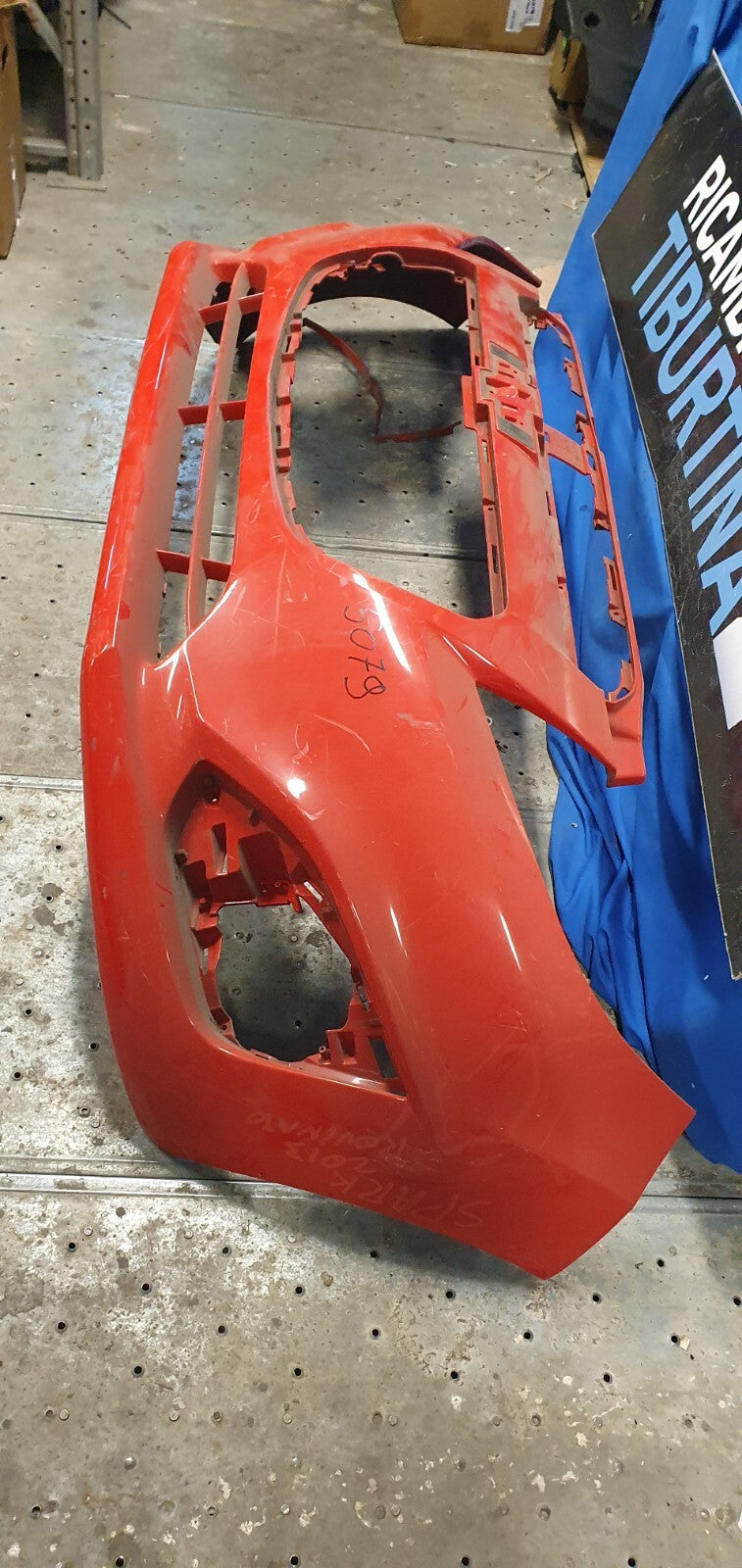 Paraurti Anteriore Chevrolet Spark dal 2013 con attacco rotto