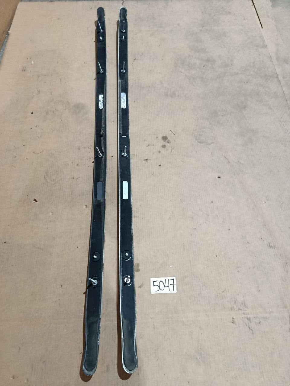 Bar 5047 - Barre longitudinali tetto con difetto portapacchi MINI Countryman R60