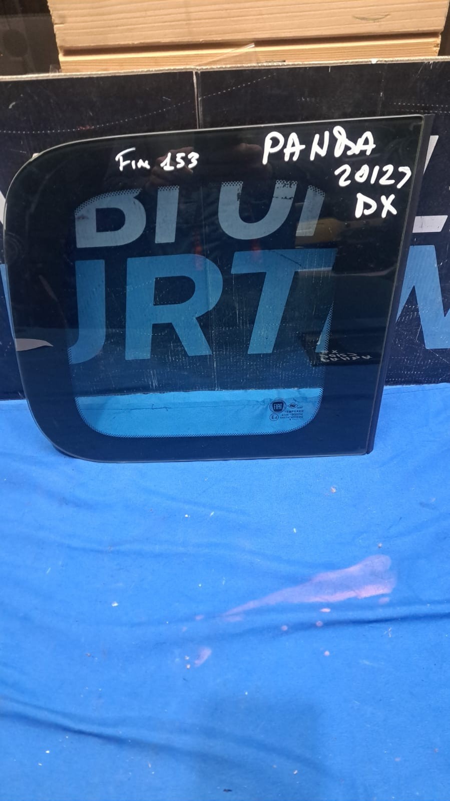 Fin 153 Vetro finestrino posteriore destro Fiat panda dal 2012 in poi