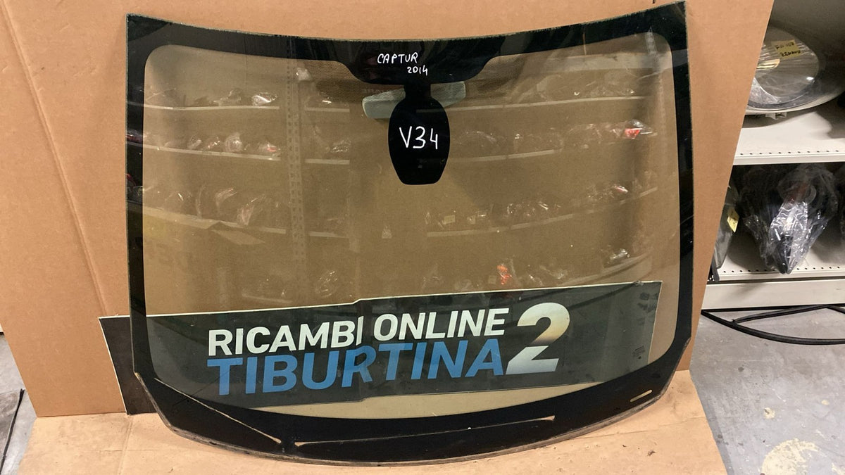 Vetro Anteriore Renault Captur  Anno 2012 in poi Con difetti visibile dalle foto