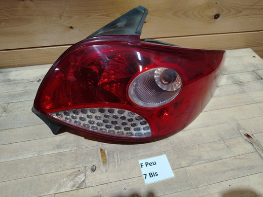 F Peu 7 bis - Fanale posteriore stop Peugeot 206 2010 destro