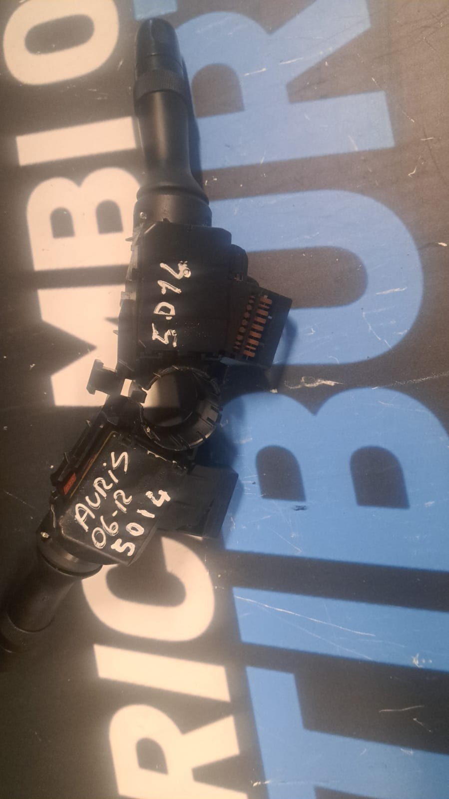 Dev 5014 devioluci Toyota Auris dal 2006 al 2012