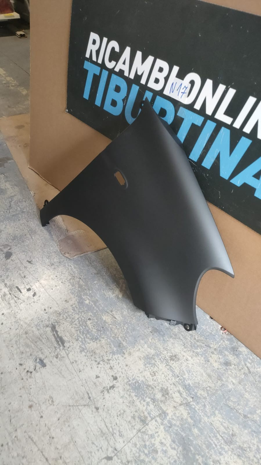 parafango anteriore destro Smart 453 forfour  dal 2014 in poi con primer n17
