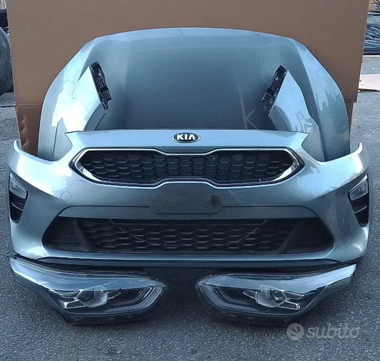 Muso completo musata Kia Ceed 1.6d dal 2018 parafango sinistro ammaccato