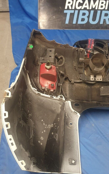 Paraurti posteriore Peugeot 2008 doppio diffusore dal 2019 completo