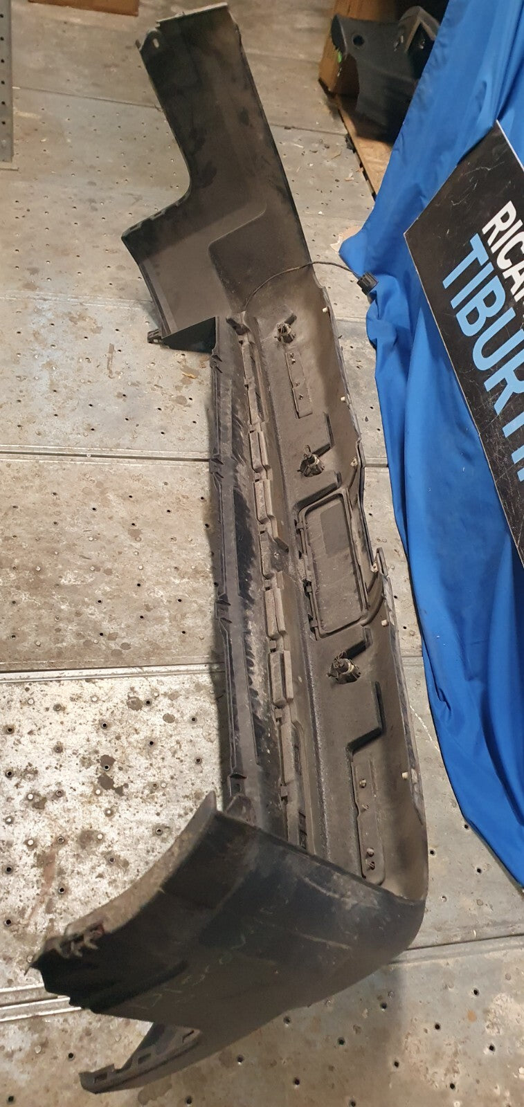 Paraurti posteriore Land Rover Discovery dal 2007 non verniciato