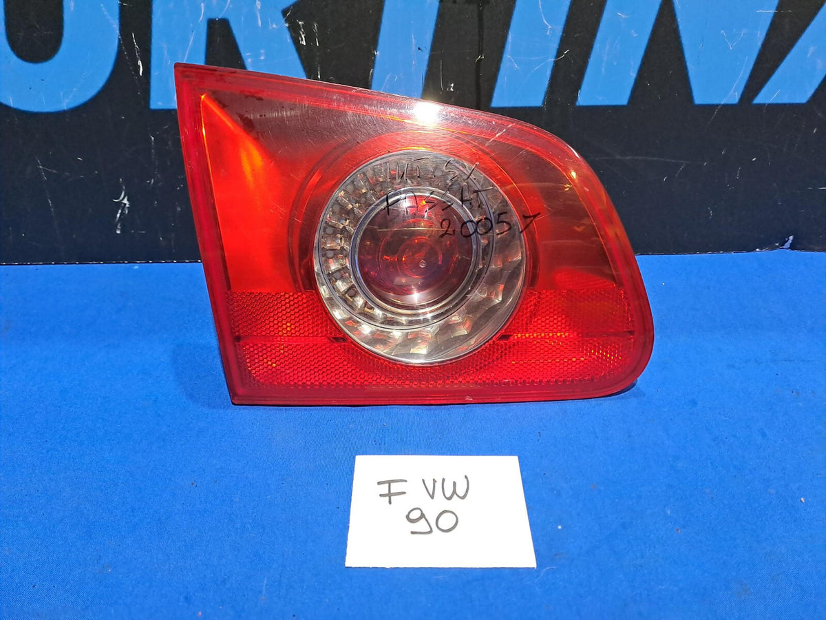 Fanale posteriore interno sinistro Volkswagen Passat dal 2005 in poi - F VW 90