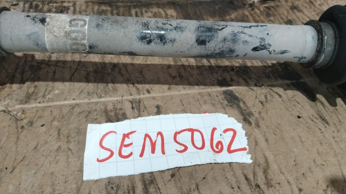 Sem5062 semiasse anteriore sinistro  Toyota Yaris 1.4 turbo diesel 2012