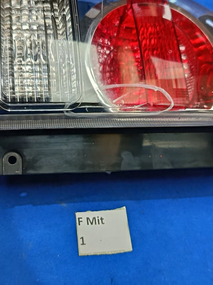 F Mit 1 - Fanale posteriore con Difetto stop Sinistro Mitsubishi Pajero dal 2006