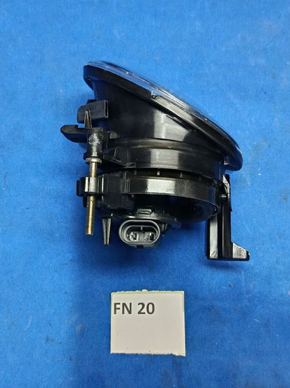 FN 20 - fendinebbia anteriore sinistro versione Hella Volkswagen Golf 6 dal 2008