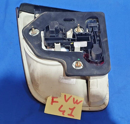 Fanale posteriore interno sinistro Volkswagen Touareg
