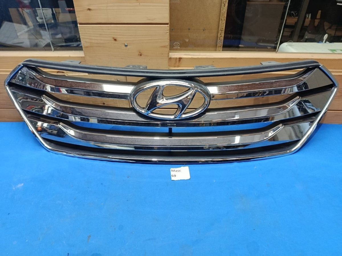 Masc 69 - Mascherina Griglia Radiatore Paraurti Anteriore Hyundai Santa Fe 2013
