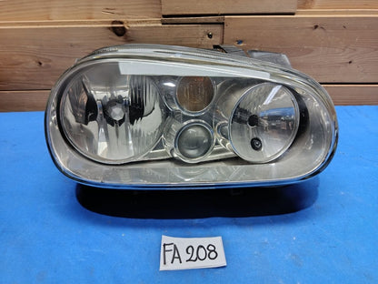FA 208 - Faro anteriore destro Volkswagen Golf 4 1997 2003 tappo difettoso