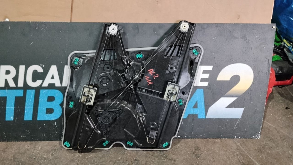 Alz 111 - Alzavetri con Motorino anteriore destro Volkswagen golf 8