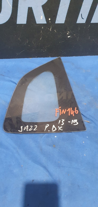 Fin 146 - Lunotto vetro fisso Honda Jazz posteriore destro 2013 2019