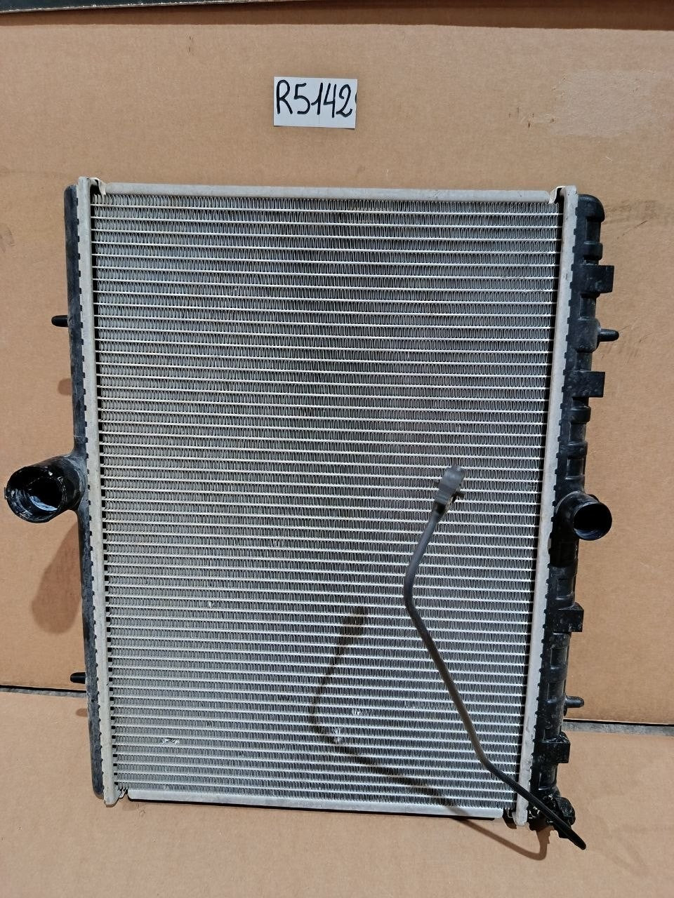 R 5142 - Radiatore  Fiat Peugeot Citroen 2.0 Benzina 16V Cod 6129201E