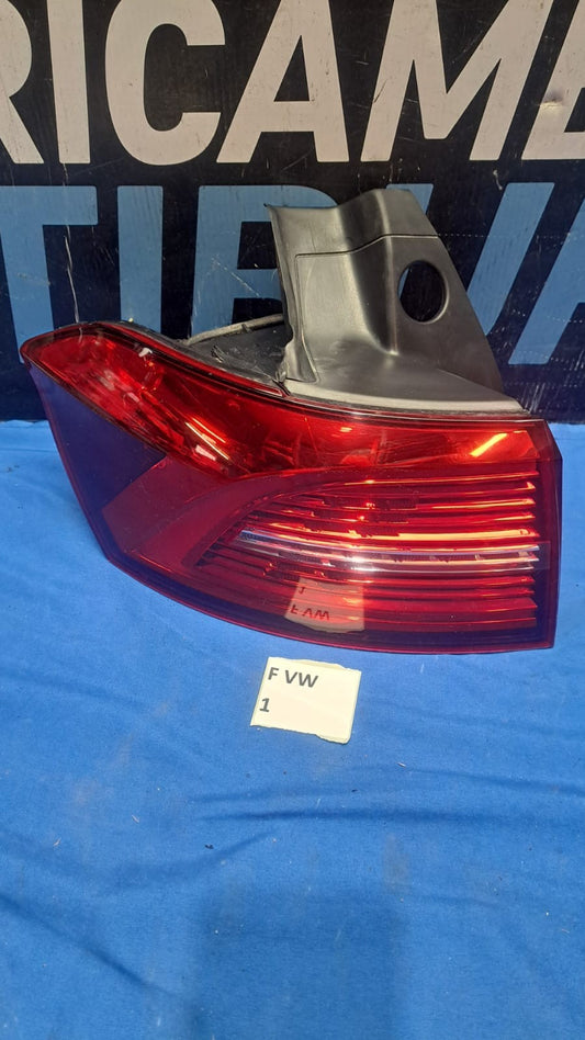 F vw 1 Fanale stop posteriore sinistro Volkswagen Passat Station Wagon dal 2015
