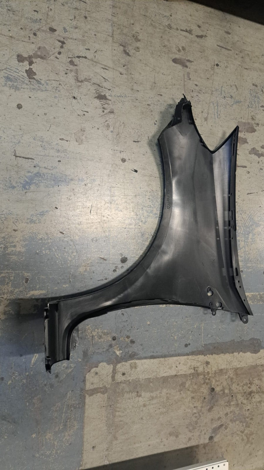 Par Ren 6 Parafango anteriore destro Renault clio senza primer dal 2005 al 2013