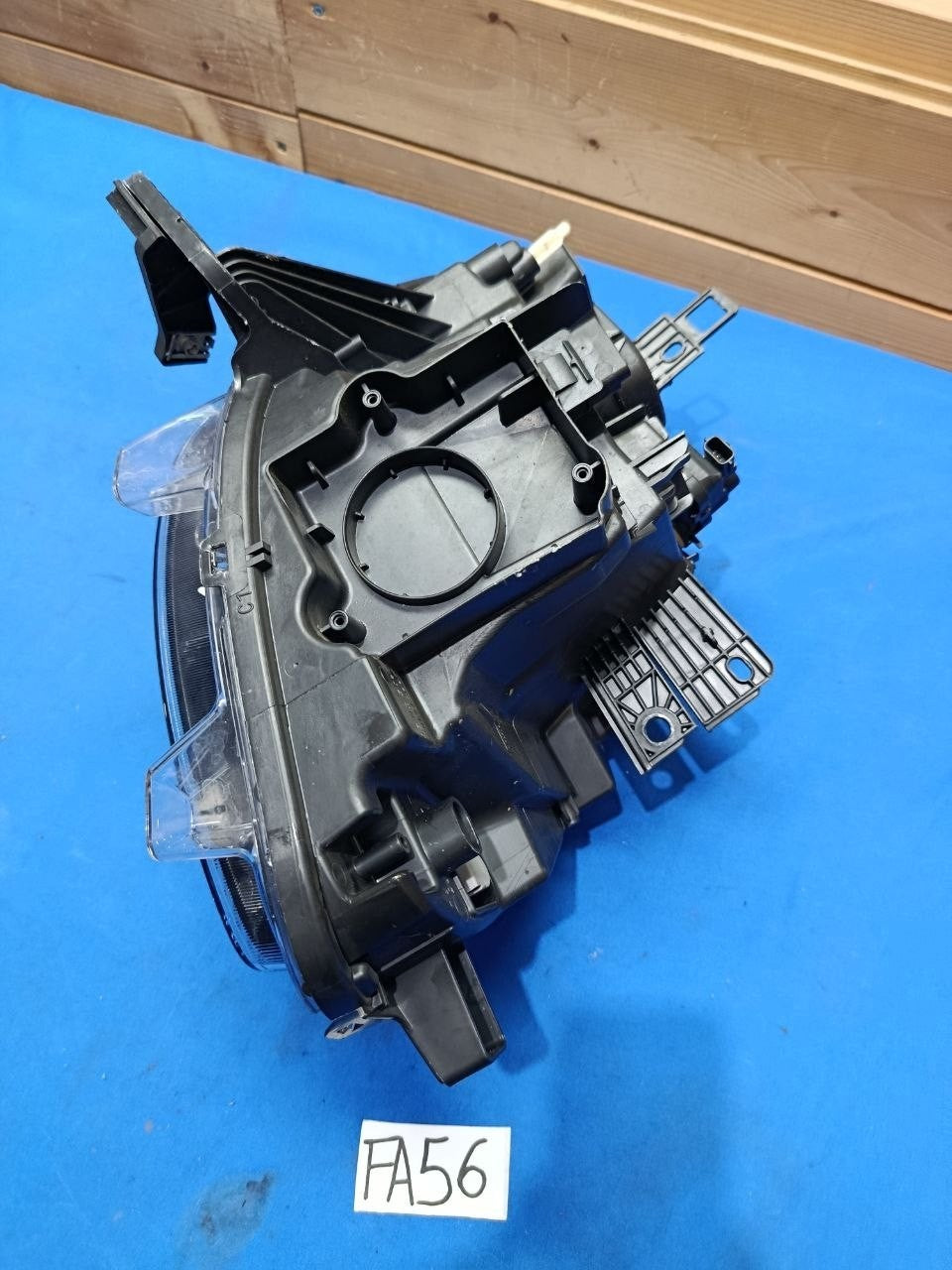 FA 56 - Fanale Anteriore Sinistro Smart EQ Electric con LED a puntini dal 2019