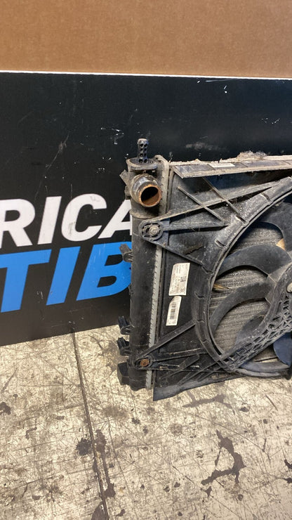 Radiatore Acqua e ventola Fiat Panda 1.3D Anno 2012  con difetto