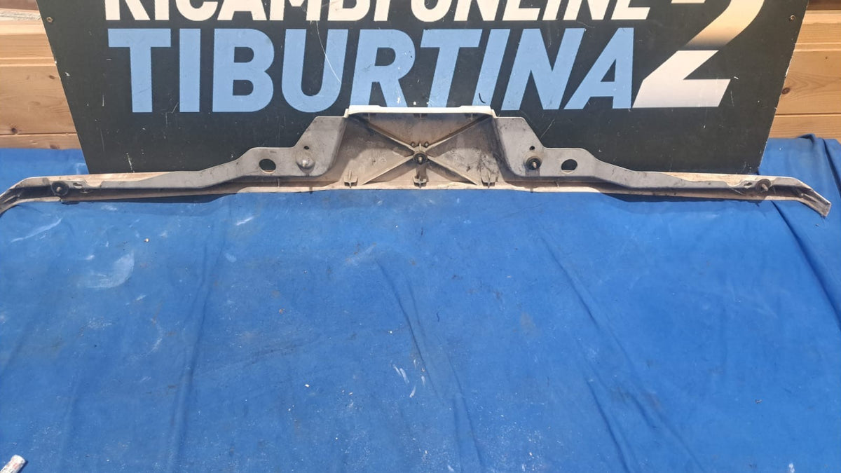 Masc 13 Mascherina posteriore cornice fanali lancia Y10 originale