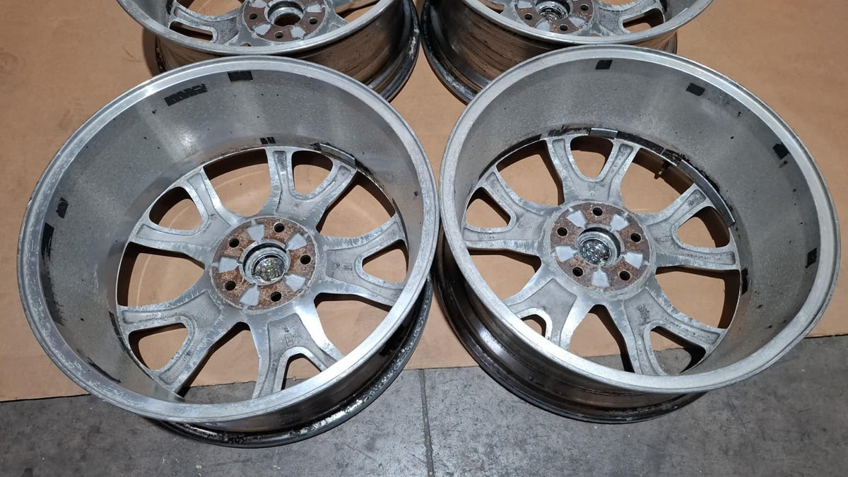 45bis cerchi in lega jeep grand cherokee R20 cerchi originali cod 1vh41trmad