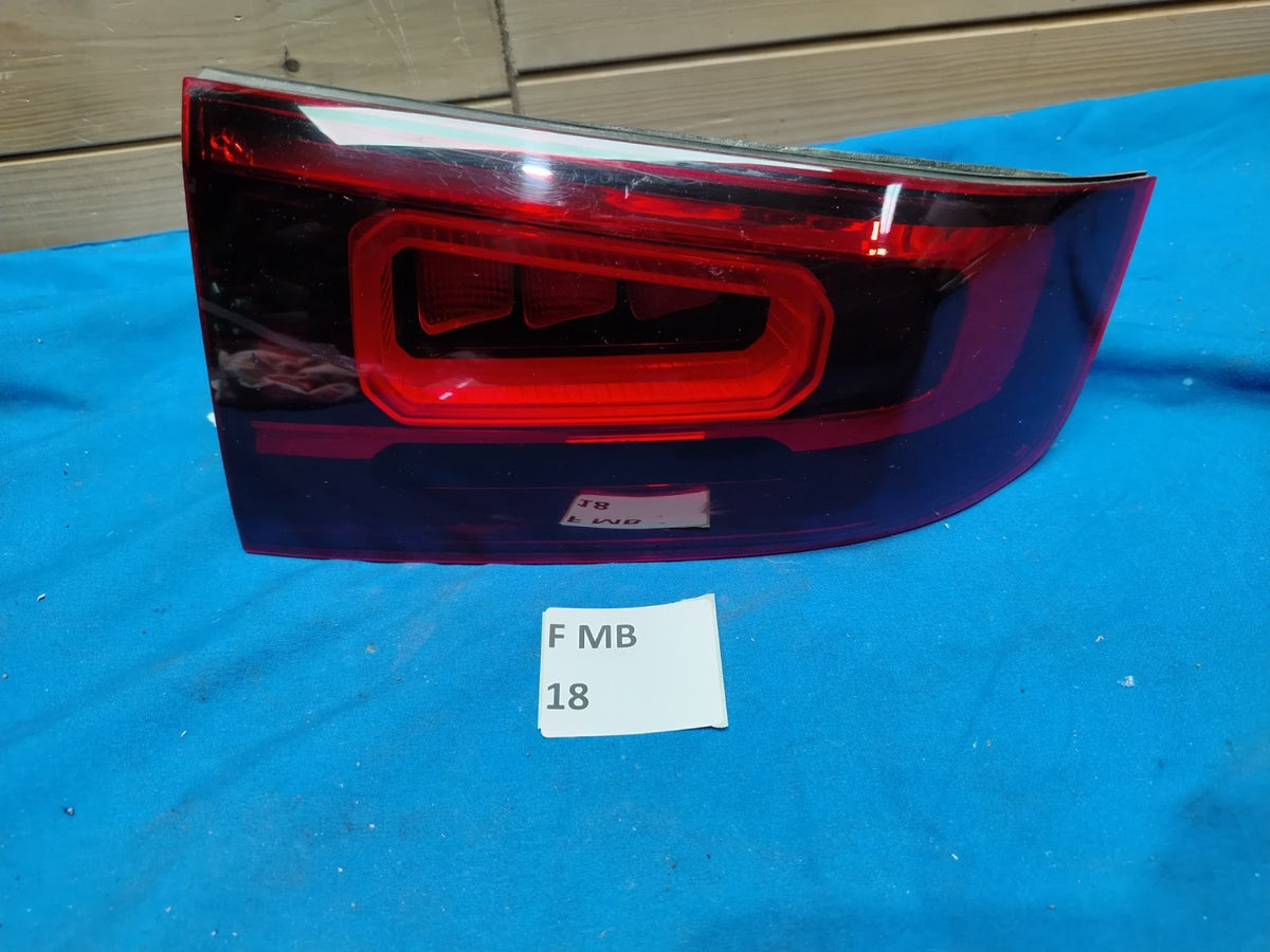 F MB 18 - Fanale posteriore stop interno sinistro led Mercedes Benz GLB X247