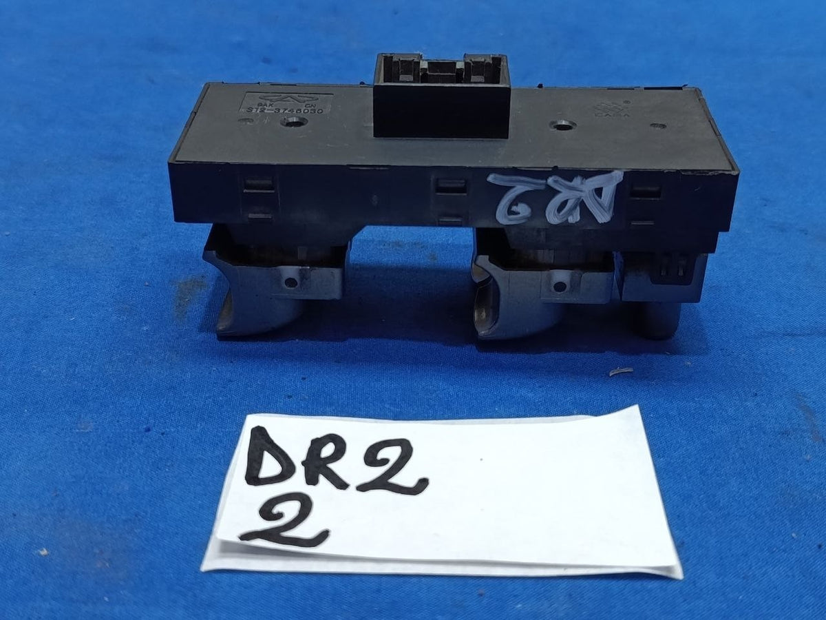 Puls DR 2 - Pulsantiera anteriore sinistra DR 2 2010 2014 Spinotto 13 PIN