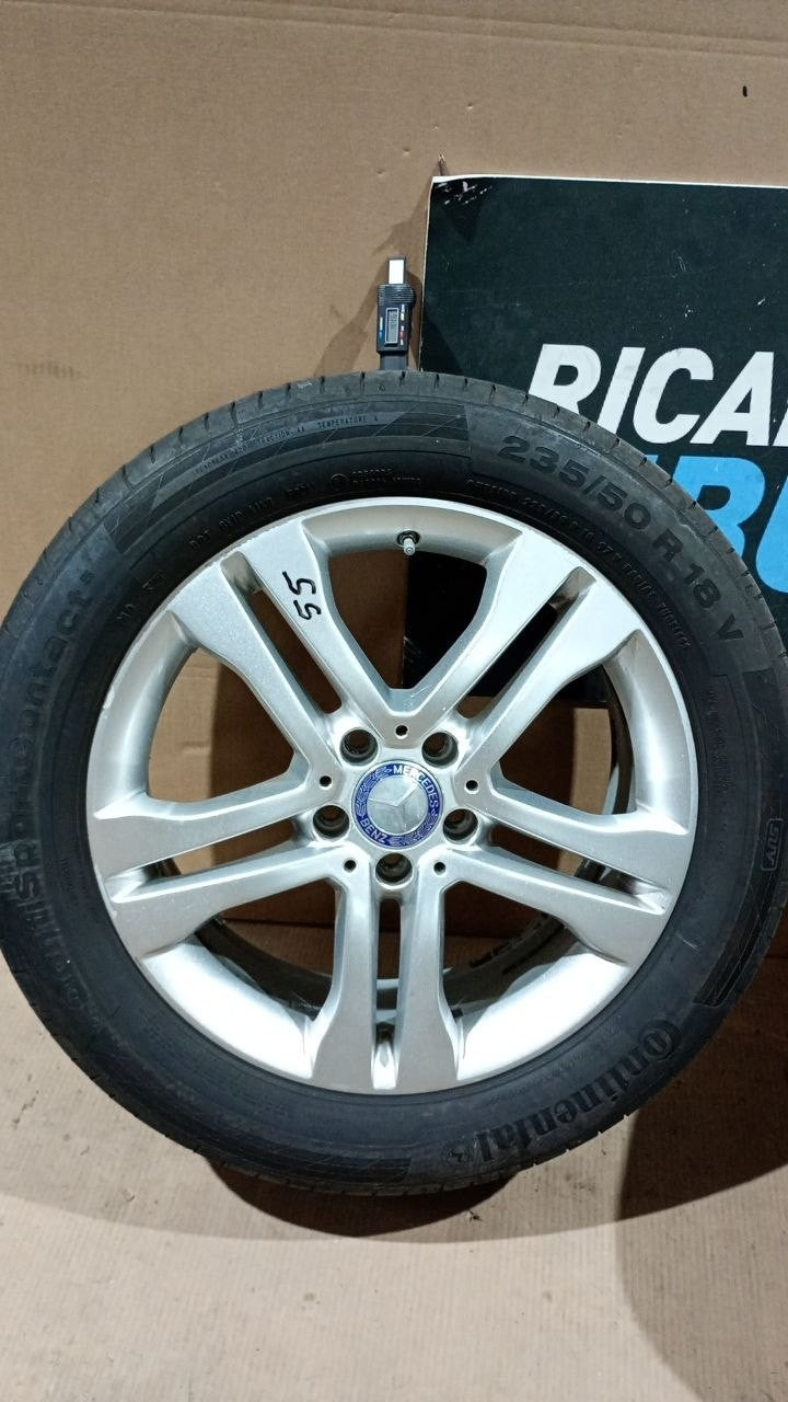 55 cerchi e gomme estive Mercedes gla 235 50 R18 Continental