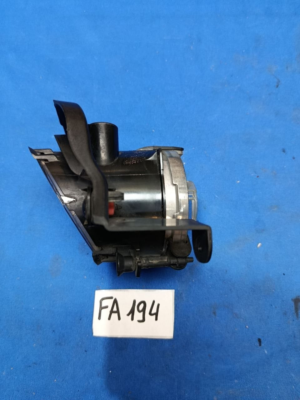 FA 194 - Fanale anteriore fendinebbia sinistro Opel Corsa D 2011 2015 con staffa