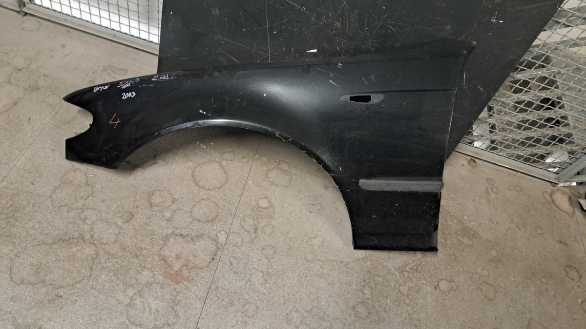 Par 4  parafango anteriore sinistro  bmw 320 D E46 dal 2003