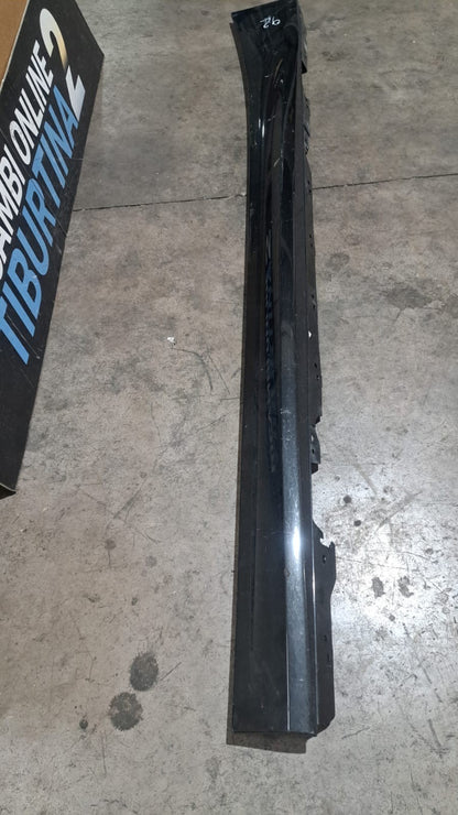 Min 92 Minigonna Bmw serie 1 F20 sinistra dal 2012 in poi