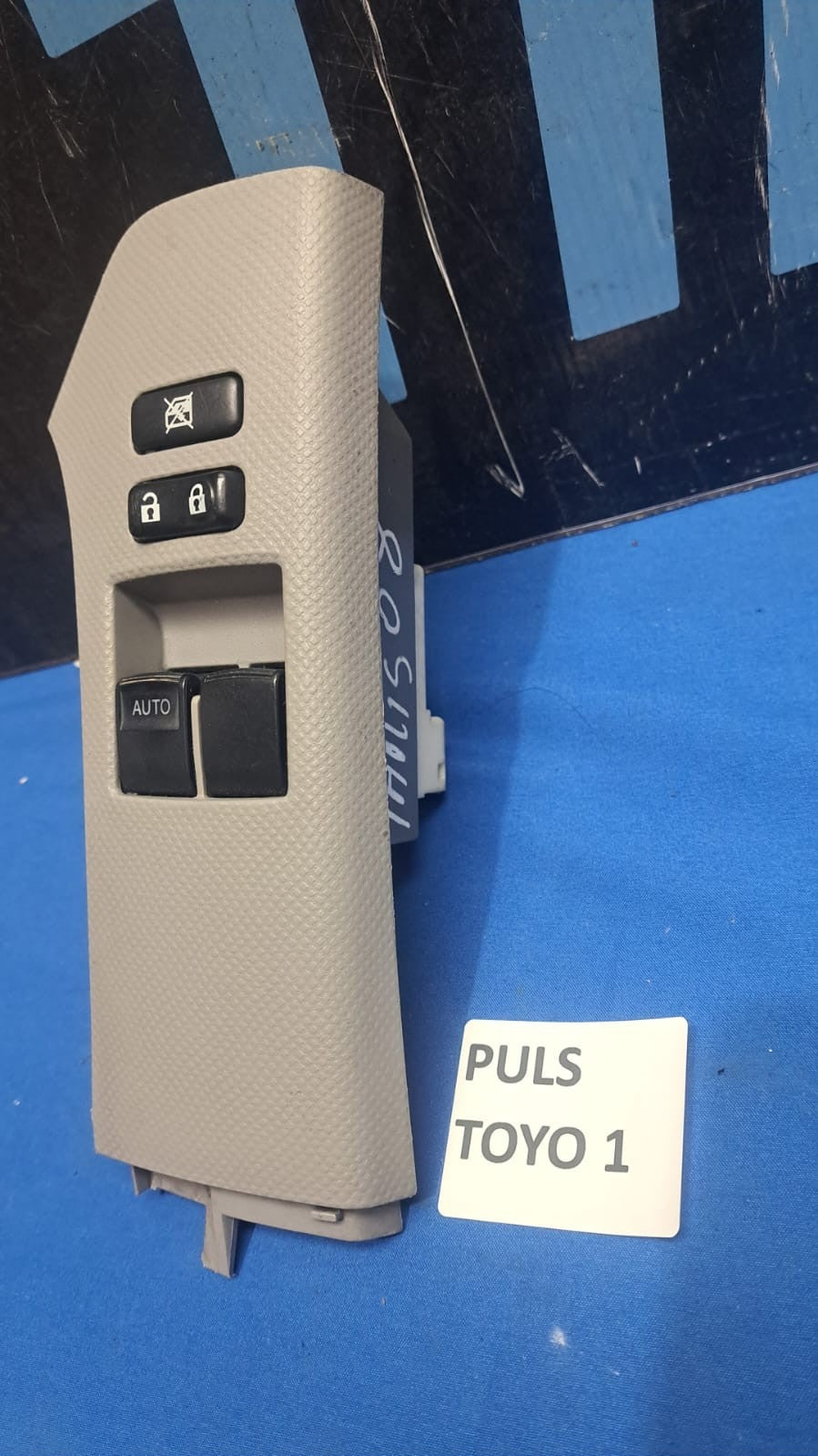 Puls Toy 1 Pulsantiera alzavetro Toyota yaris dal 2008