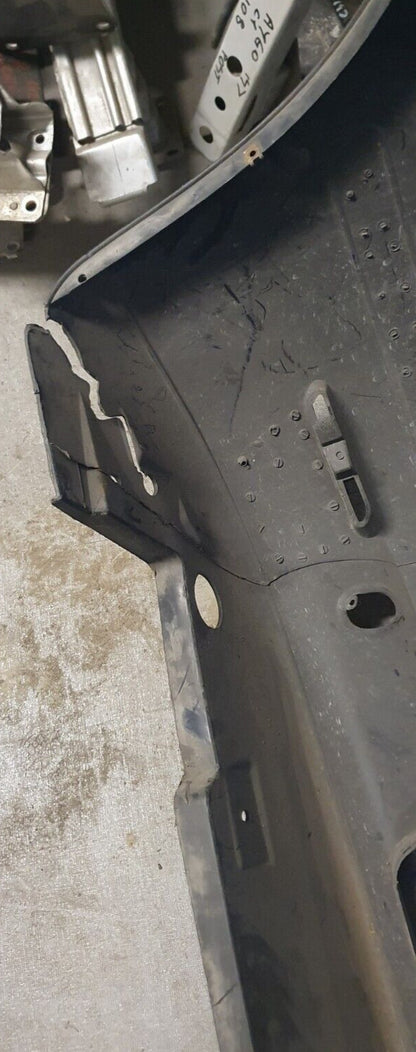 Paraurti Anteriore Fiat Punto Dal 1993 non verniciato con spacco