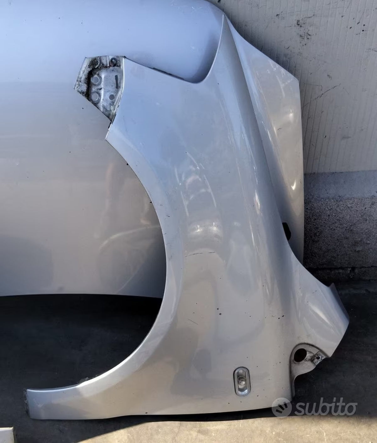 Muso completo musata Volkswagen Fox 1.4d 2005 in poi paraurti danneggiato