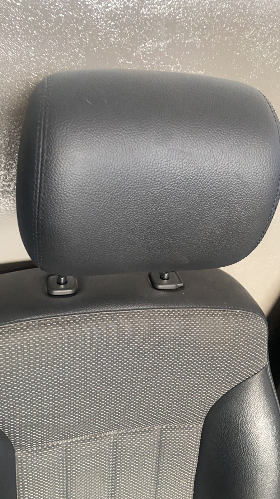 Tappezzeria Mercedes classe a W176 pelle laterale e stoffa al centro