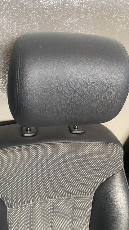 Tappezzeria Mercedes classe a W176 pelle laterale e stoffa al centro