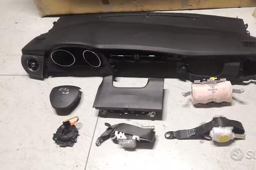 KIT AIRBAG TOYOTA AURIS dal 2012 al 2018