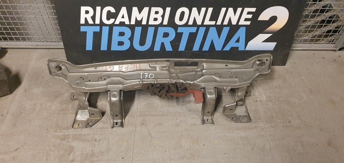 Traversa superiore anteriore Alfa Romeo GT con gancio chiusura