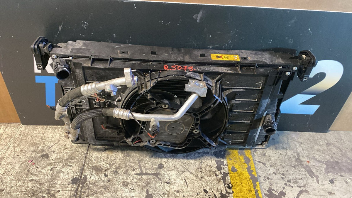 Kit Radiatori BMW I3 S  Anno 2021  Numero oggetto R5079