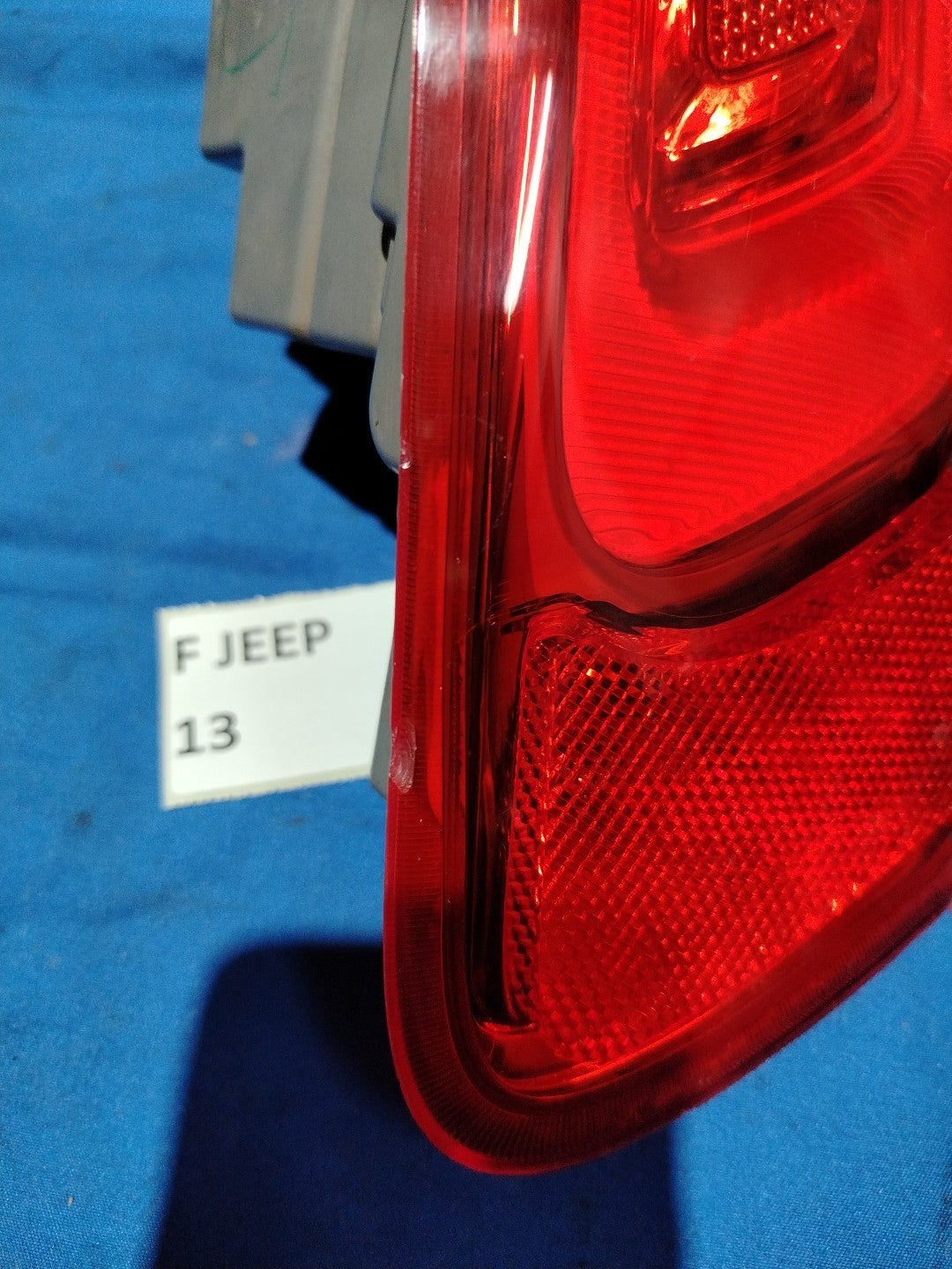 Fanale Posteriore sinistro  Jeep Cherokee 2014-2020 sbeccato