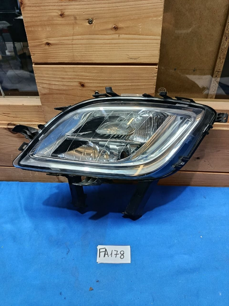 FA 178 - Fanale anteriore Fendinebbia senza portalampada sinistro Opel Astra J